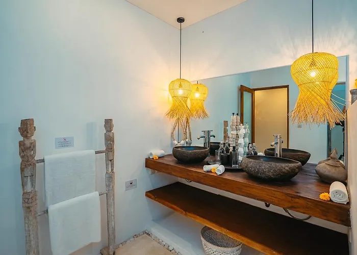 Marula - Luxury 3br Joglo With Tropical Garden In *