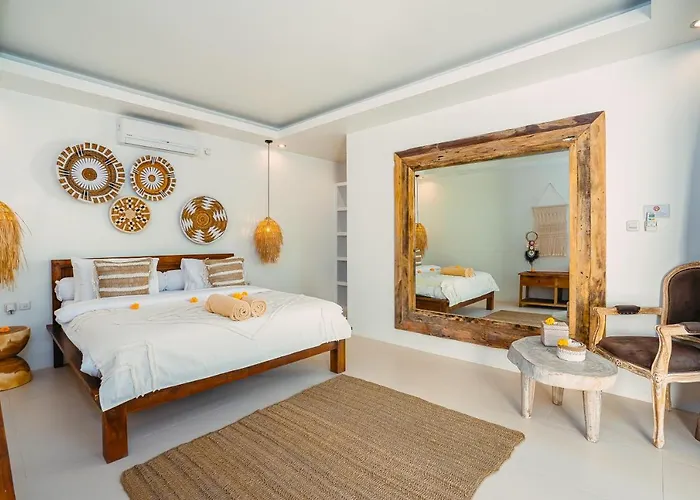 Marula - Luxury 3br Joglo With Tropical Garden In Вилла